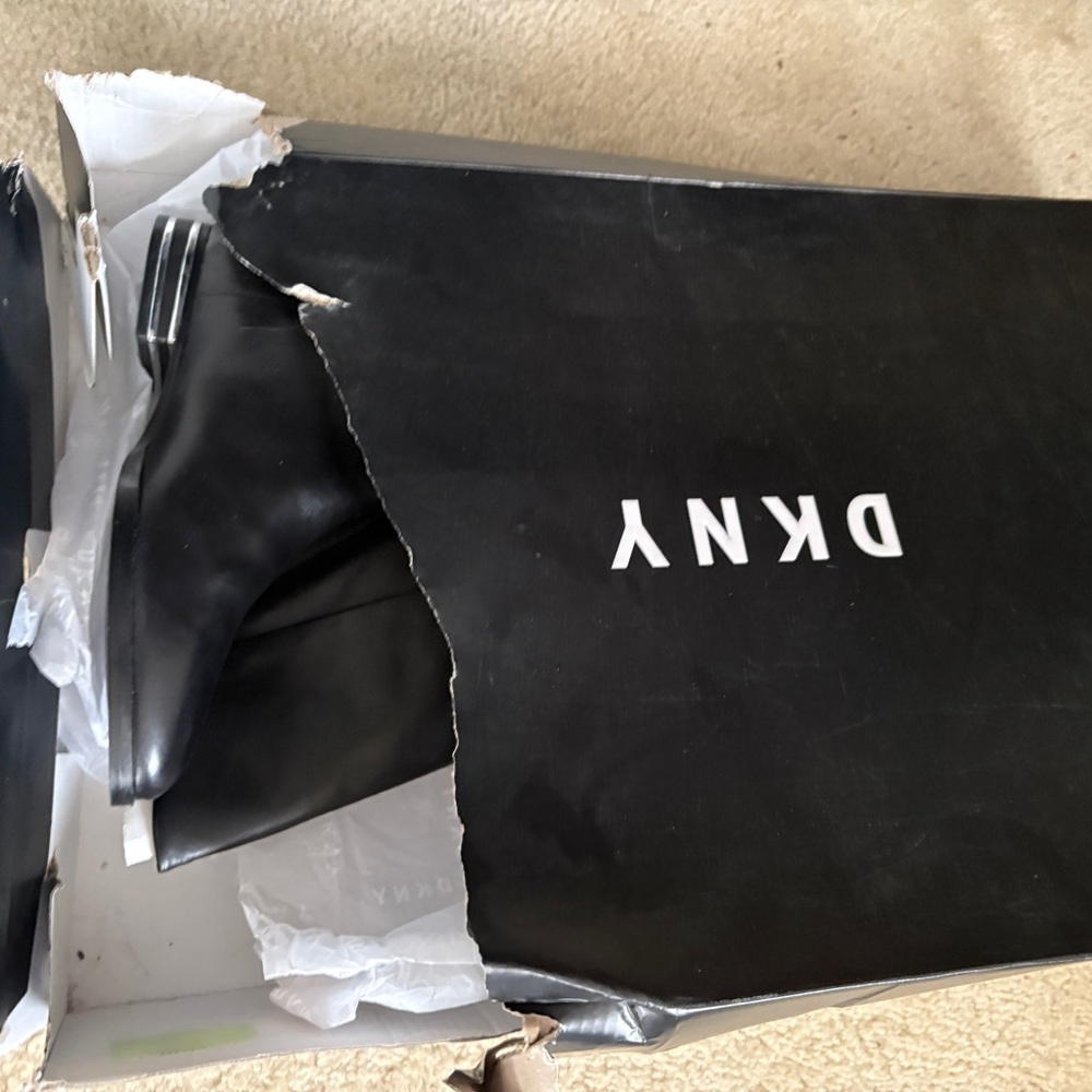 New DKNY Lolita boots 8.0 - Picture 5 of 5